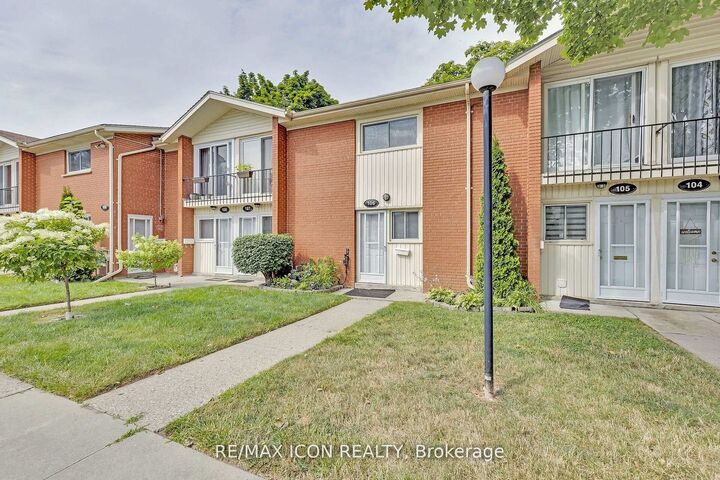 Property Photo:  1090 Kipps Lane 106  ON N5Y 1V4 