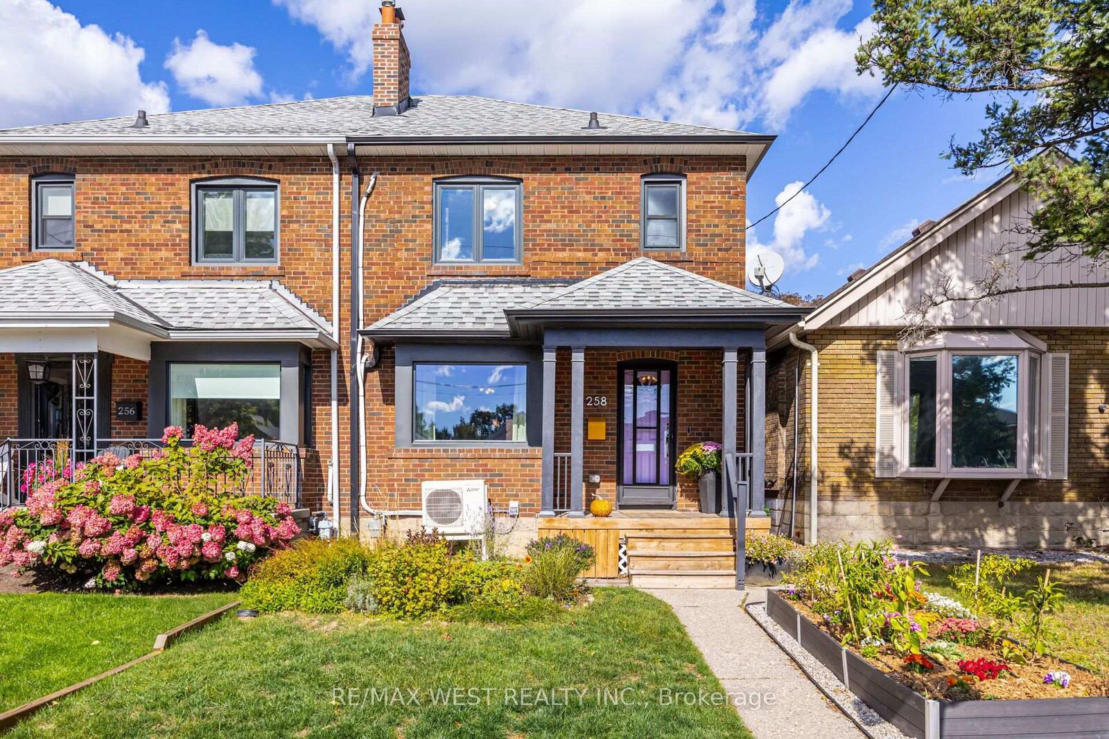 Property Photo:  258 O'Connor Drive  ON M4J 2T6 