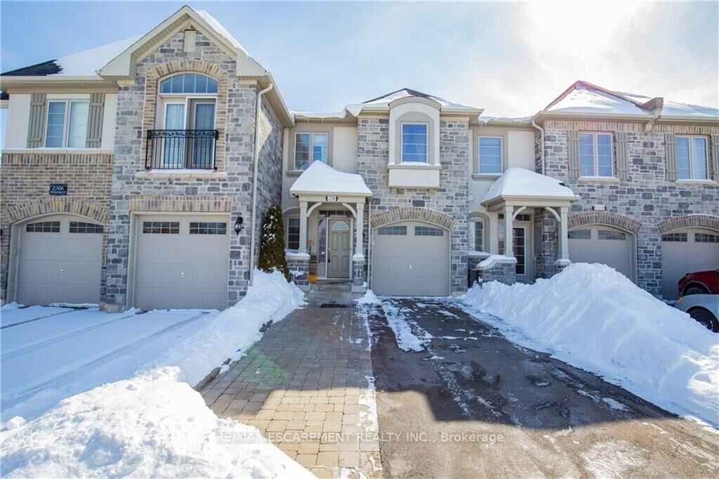 Property Photo:  2308 Whistling Springs Crescent  ON L6M 0C5 
