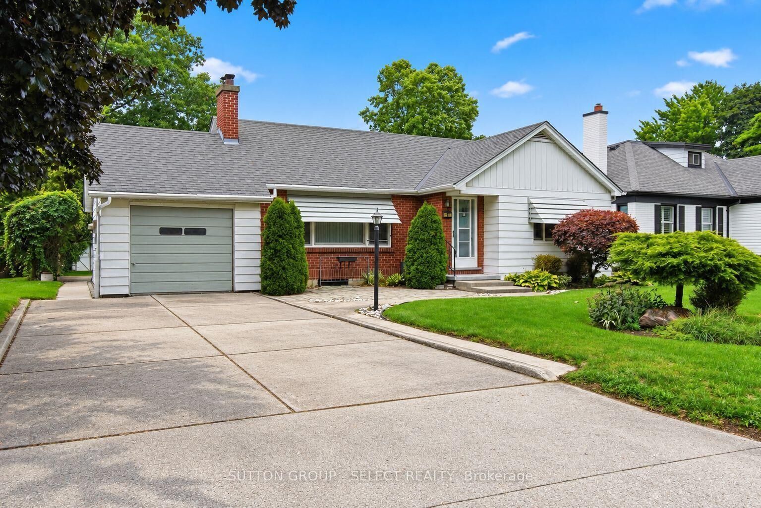 Property Photo:  40 David Street  ON N6P 1B3 