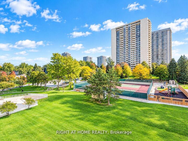 Property Photo:  177 Linus Road 701  ON M2J 4S5 