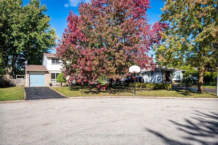 Property Photo:  855 Governors Court  ON L9T 3W6 