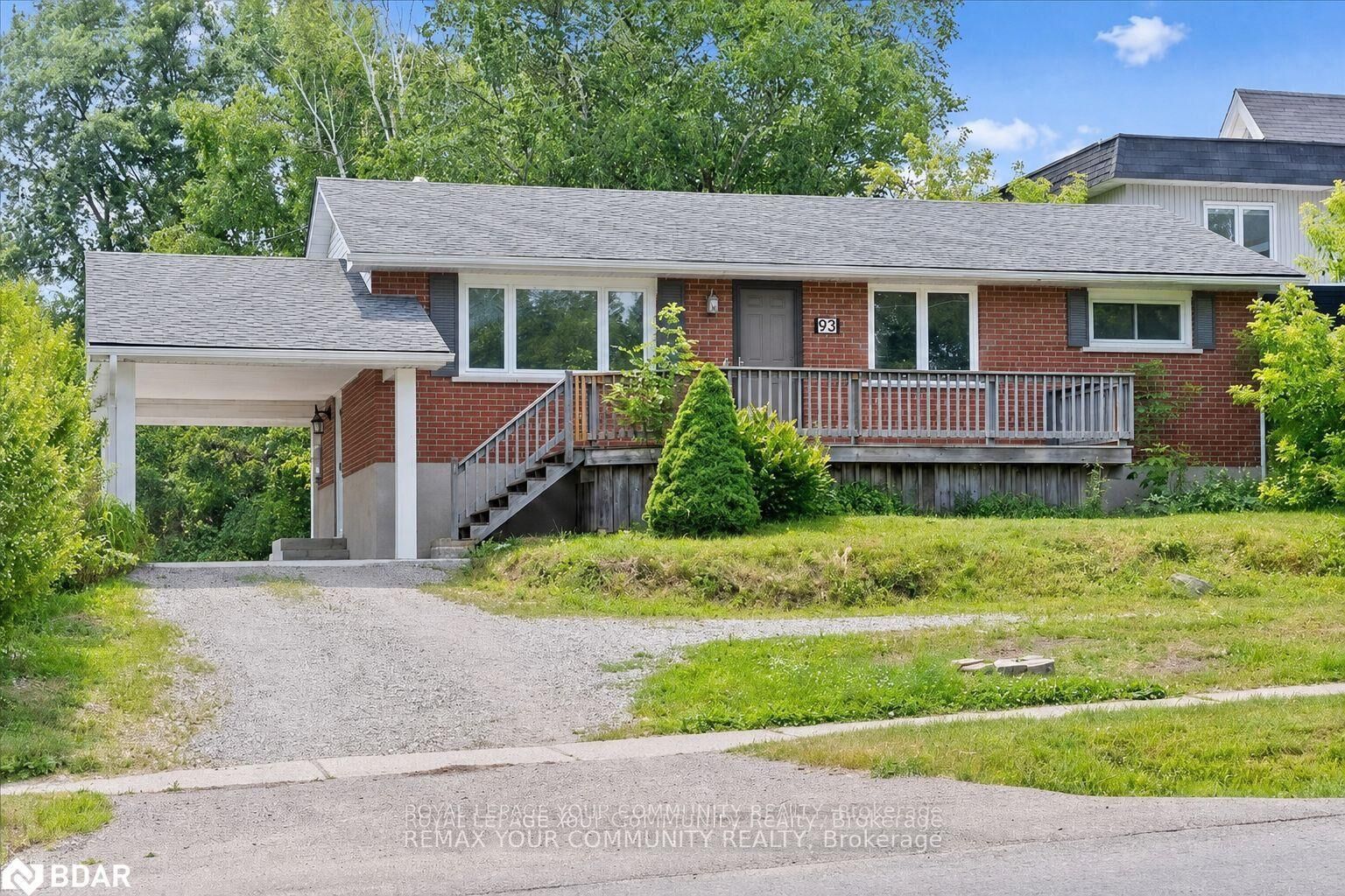 Property Photo:  93 Westmount Drive S  ON L3V 6E2 