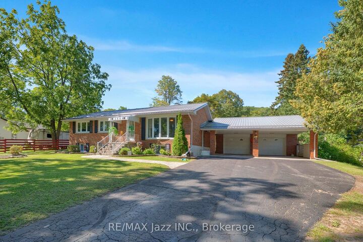 Property Photo:  480 Murray Street  ON K8V 5P4 