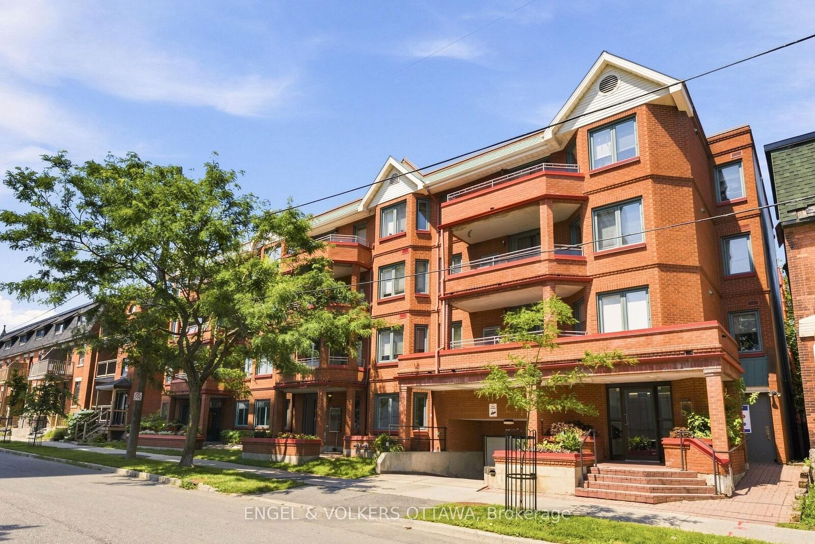 Property Photo:  45 Argyle Avenue 101  ON K2P 1B3 