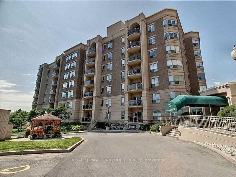 Property Photo:  2085 Amherst Heights Drive 212  ON L7P 5C2 