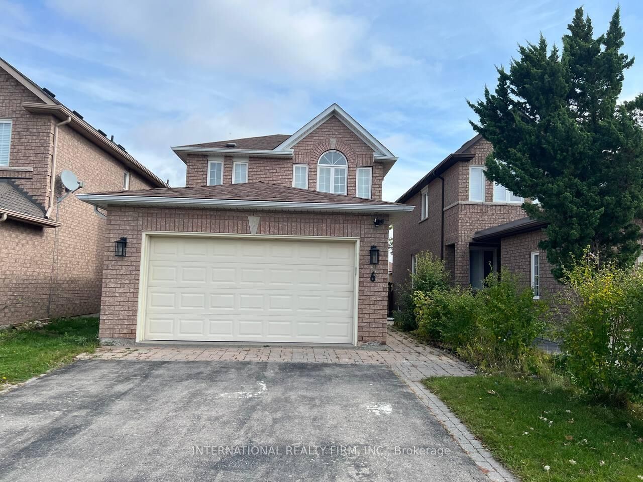 Property Photo:  6 Woodhaven Crescent  ON L4E 3T1 