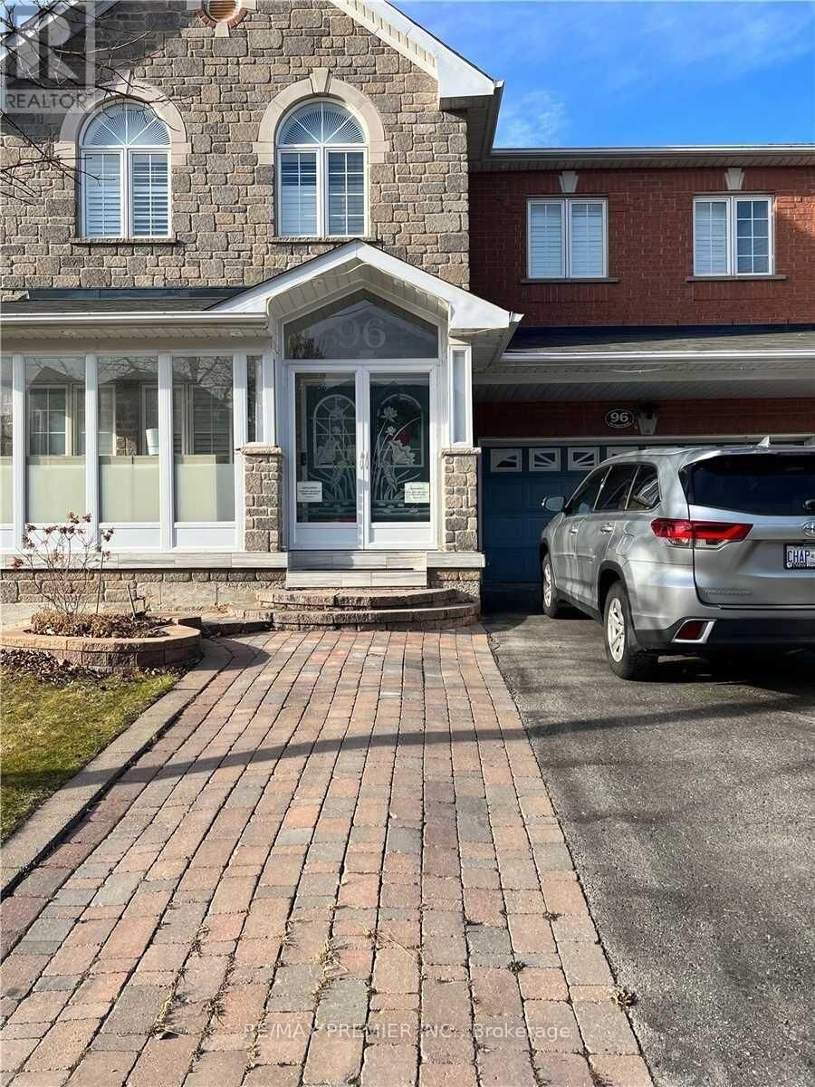 Property Photo:  96 Mynden Way  ON L3X 3B1 