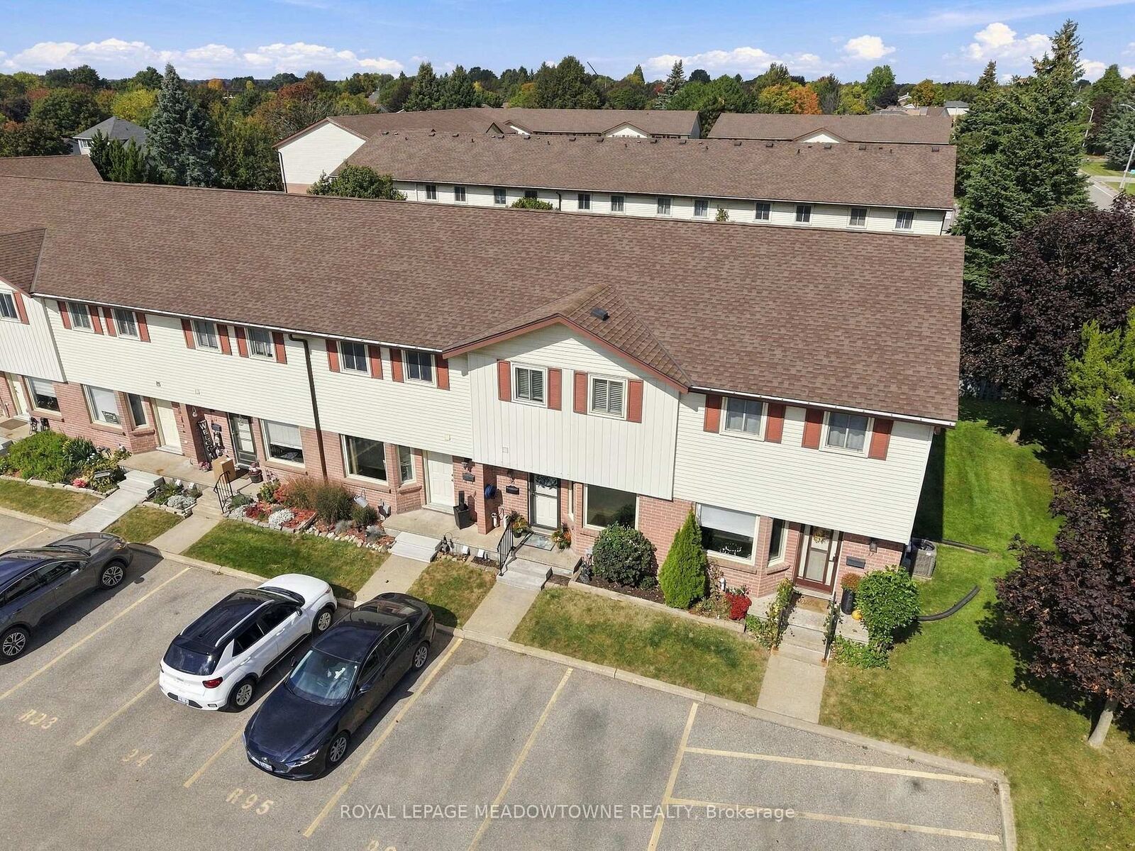 Property Photo: 1115 Nellis Street 36 ON N4T 1P6