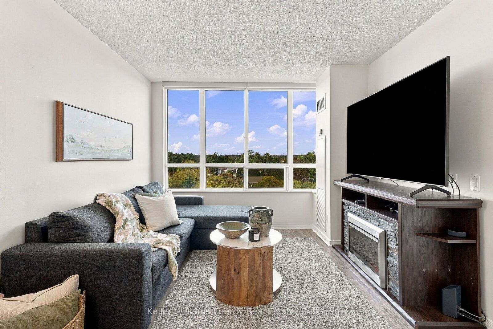 Property Photo:  1200 The Esplanade N/A N 705  ON L1V 6V3 