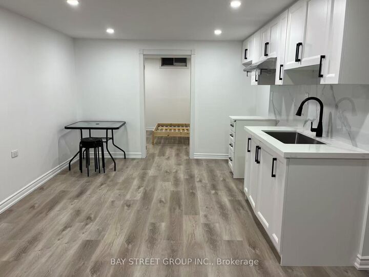 Property Photo:  52 Hornchurch Crescent  ON L3R 7C6 