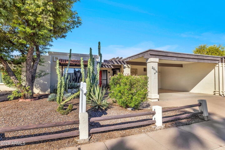 Property Photo:  2616 S Azalea Drive  AZ 85282 