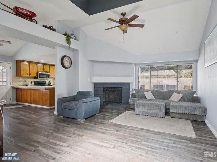 Property Photo:  9400 Bamborough Court  CA 93311 