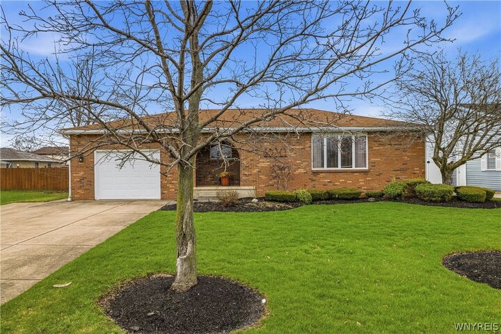 Property Photo:  6941 Rebecca Drive  NY 14304 