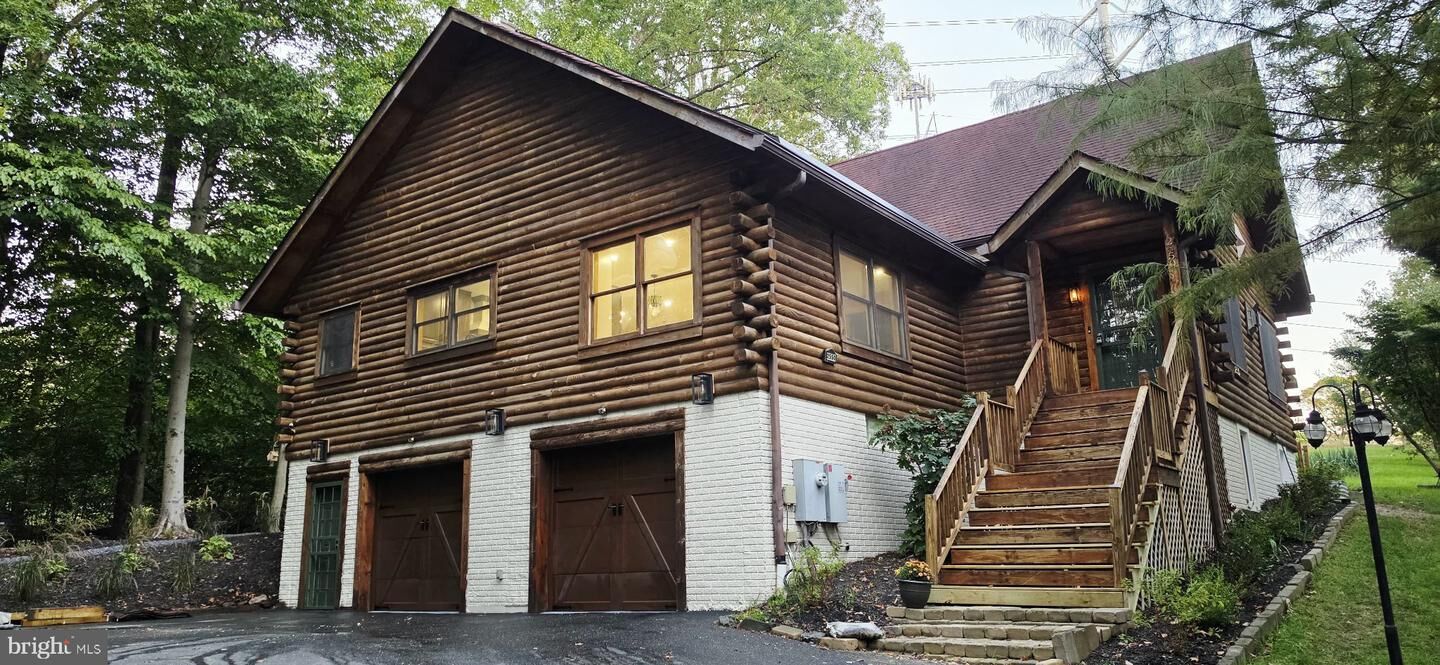 Property Photo: 2550 Brown Station Road MD 20774