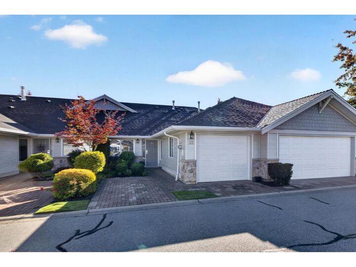 Property Photo:  17516 4 Avenue 23  BC V3Z 0R9 