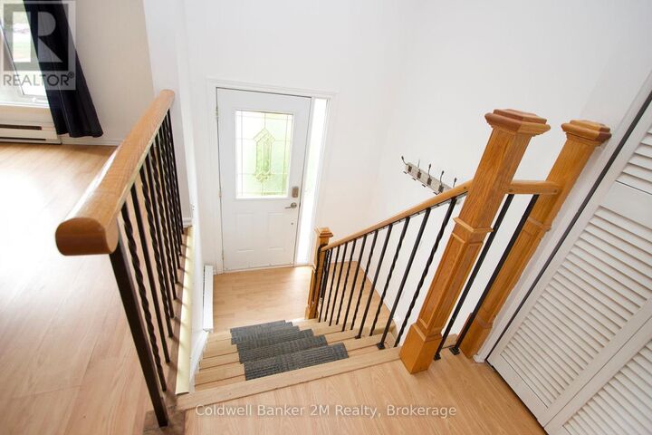 Property Photo: 673 Attersley Drive ON L1K 1P9
