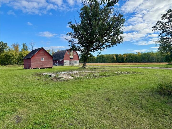 Property Photo:  32067 90 N Road  MB R0E 1C0 
