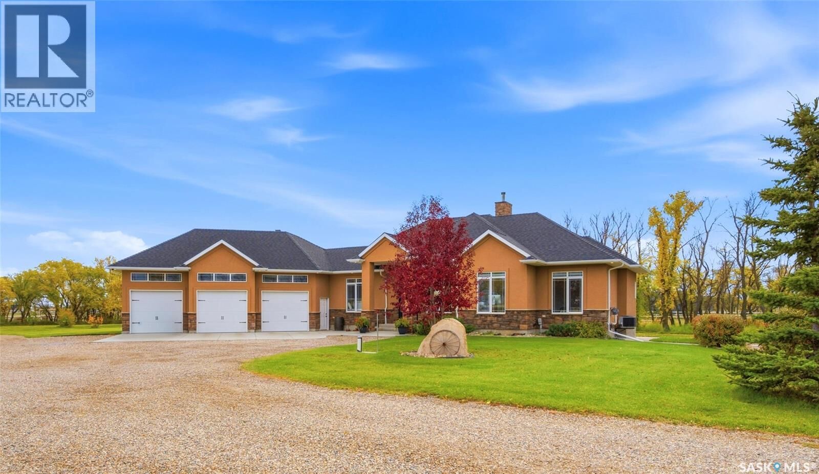 Property Photo:  70 Silver Willows Drive  SK S0K 1Z0 