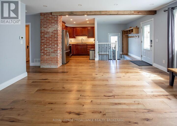 Property Photo:  75 Scott Street  ON K7L 1L6 