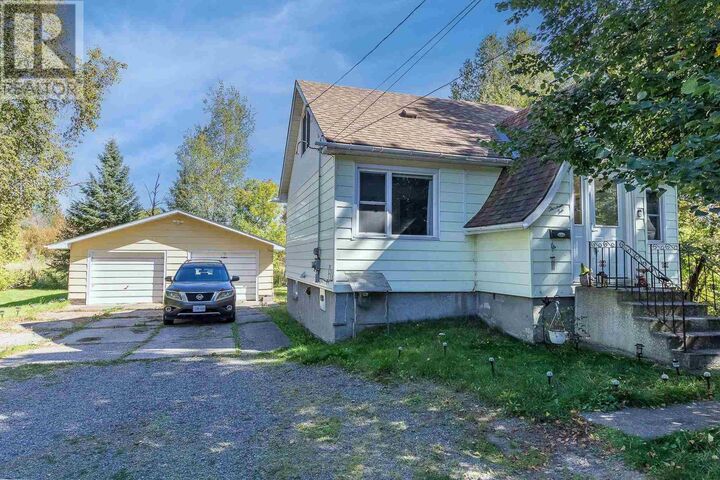 Property Photo:  1310 Peoples Rd  ON P6C 3W8 