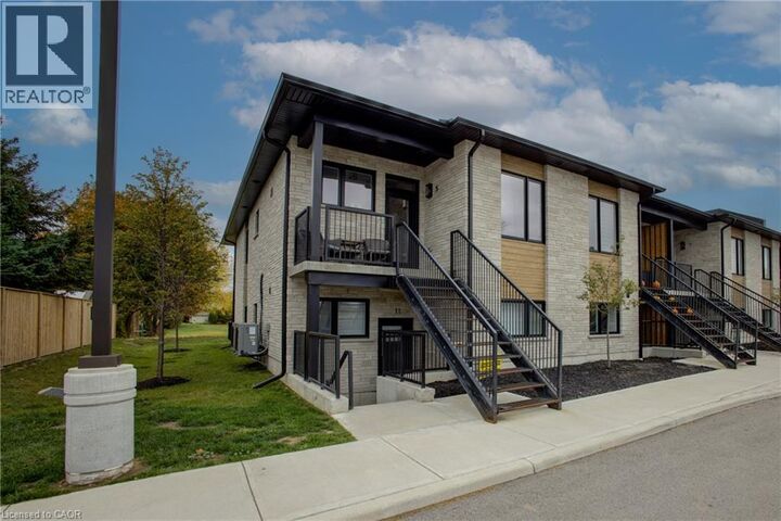 Property Photo:  440 Wellington Street East 5  ON N0G 2L4 