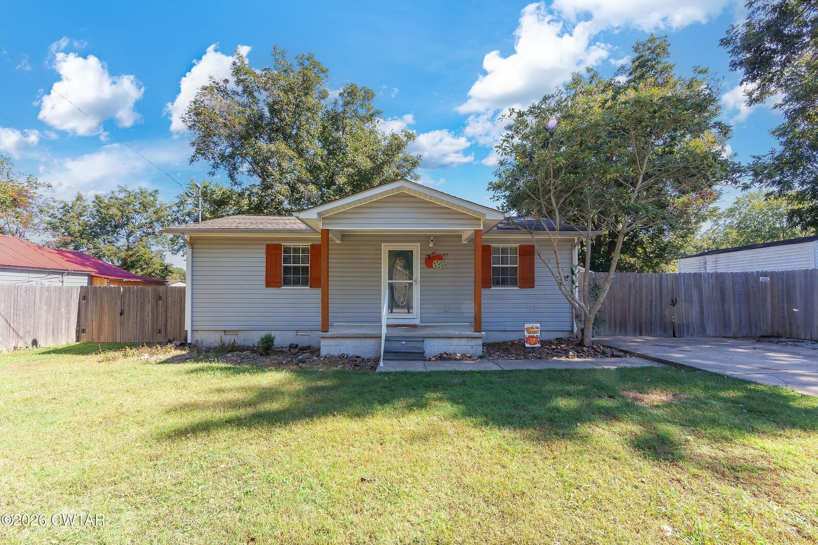 Property Photo:  103 N Division Street  TN 38355 