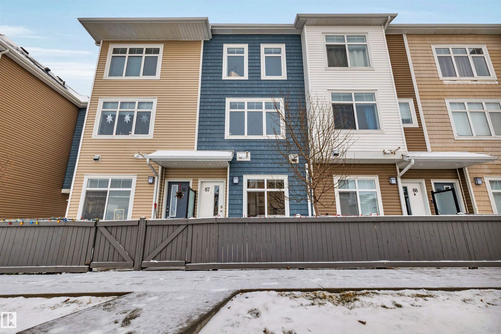 Property Photo:  600 Bellerose Drive 87  AB T8N 7T5 