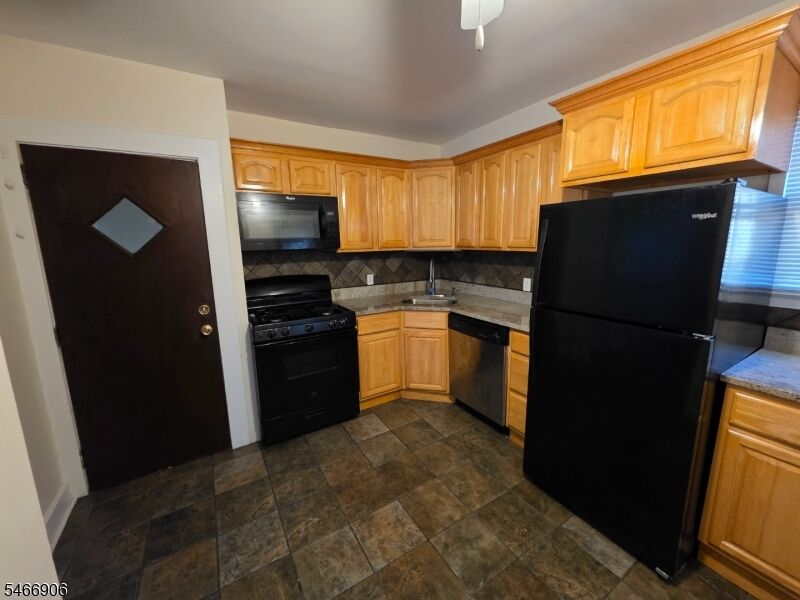 Property Photo:  71 Cedar Avenue 2nd Fl  NJ 07042 