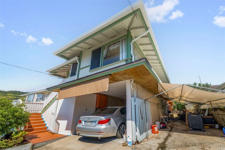 Property Photo: 1596 Perry Street HI 96819