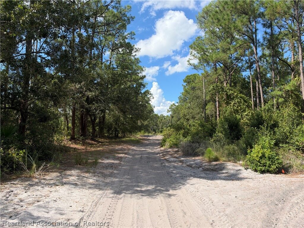 Property Photo:  6202 Sunrise Way  FL 33875 