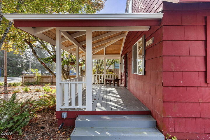 Property Photo: 2957 NE West Devils Lake Road OR 97367
