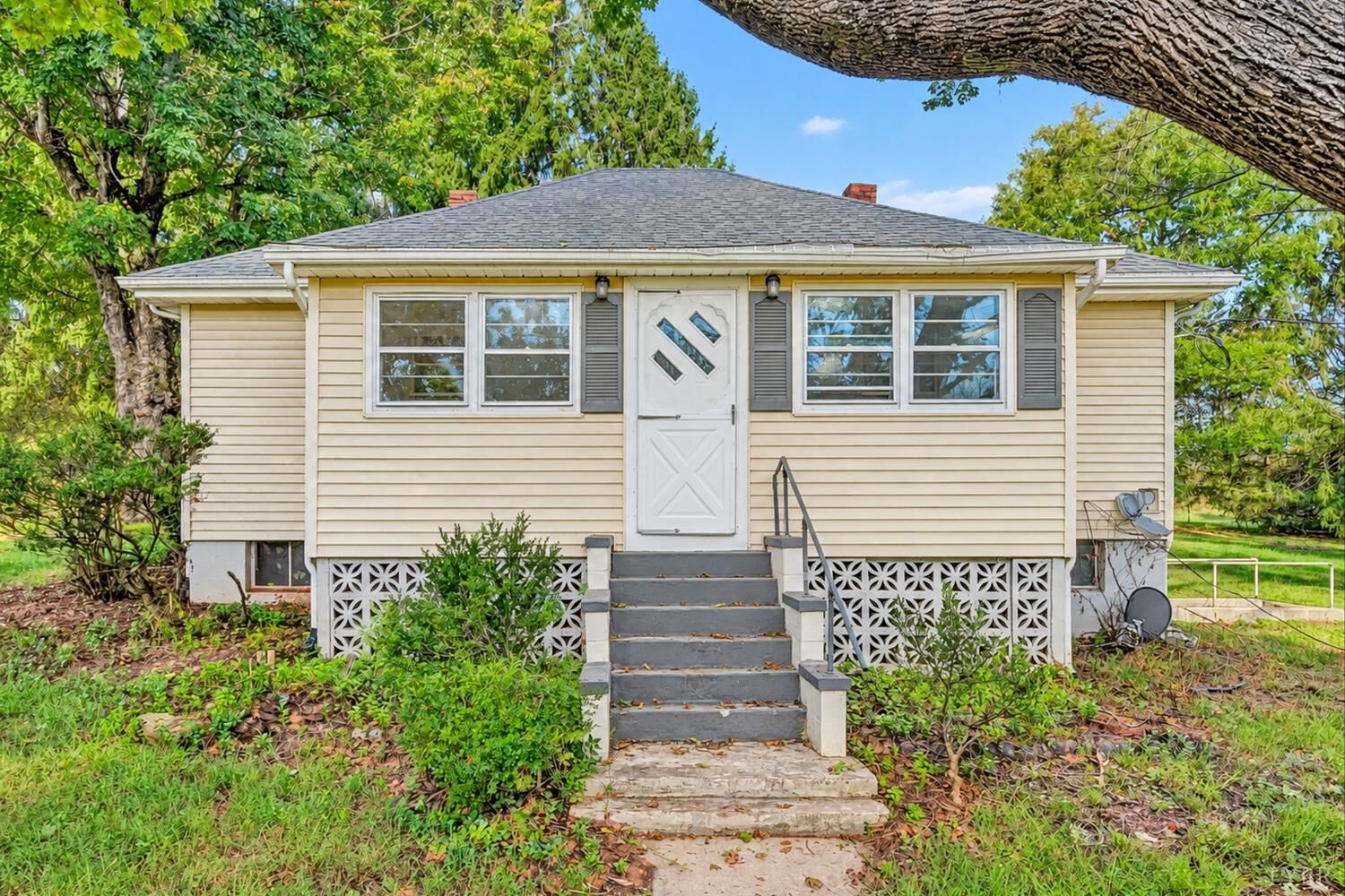 Property Photo:  1143 Wheatland Road  VA 24523 