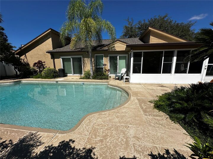 Property Photo: 4506 Old Saybrook Ave FL 33624
