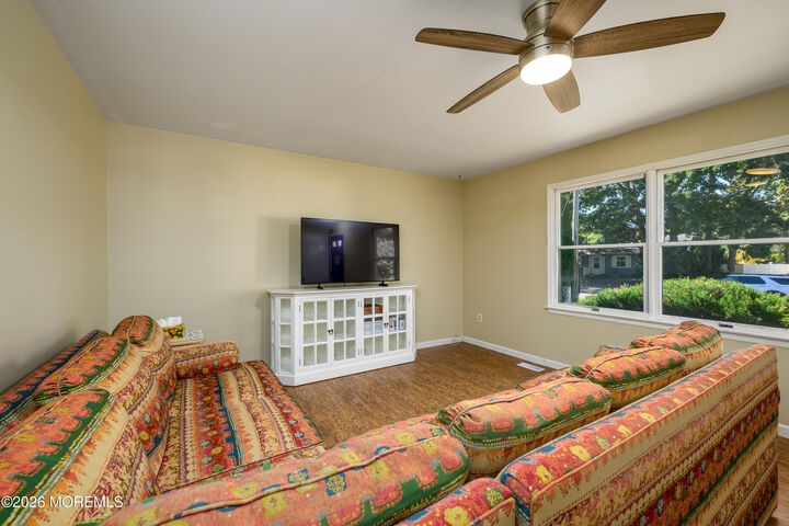 Property Photo:  180 Gunwale Road  NJ 08050 