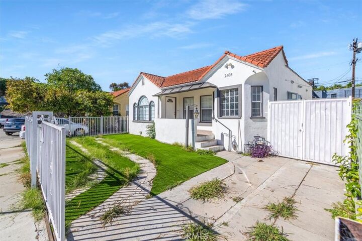 Property Photo:  2405 Clyde Avenue  CA 90016 