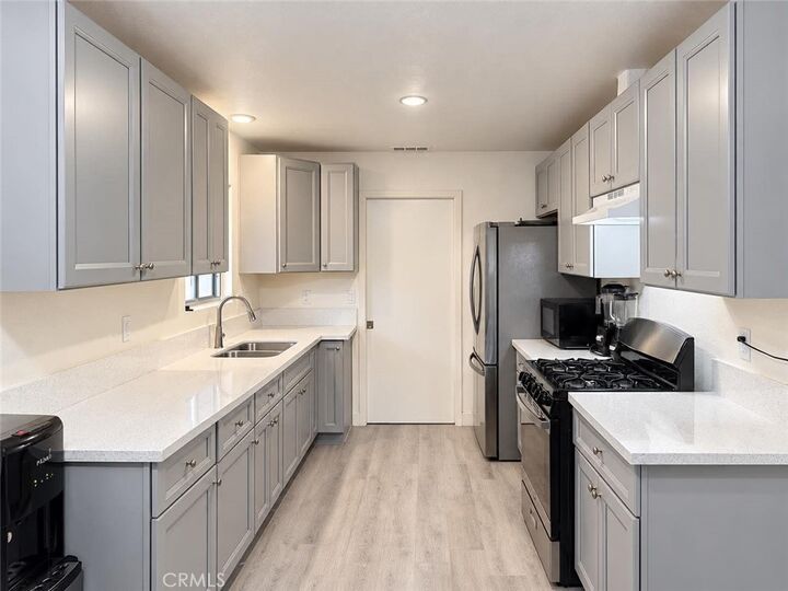 Property Photo: 10613 Ohio CA 92354
