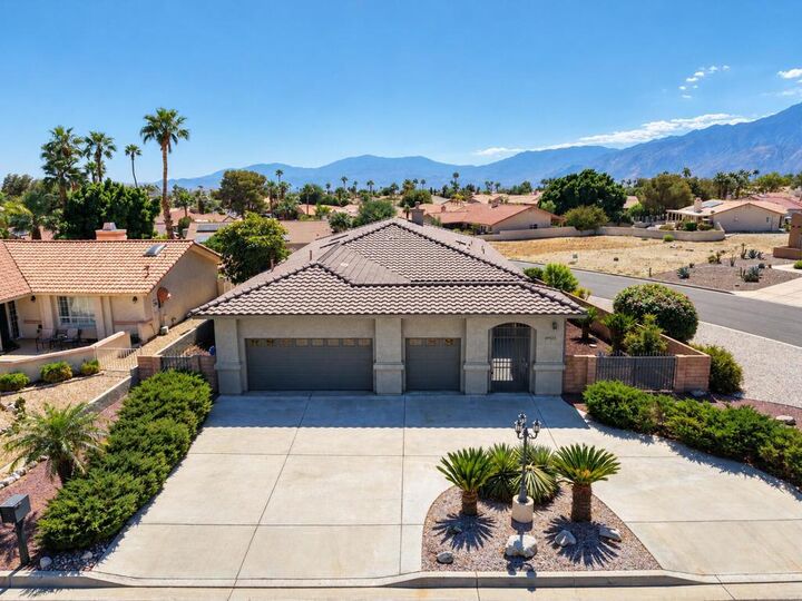 Property Photo:  8963 Warwick Drive  CA 92240 