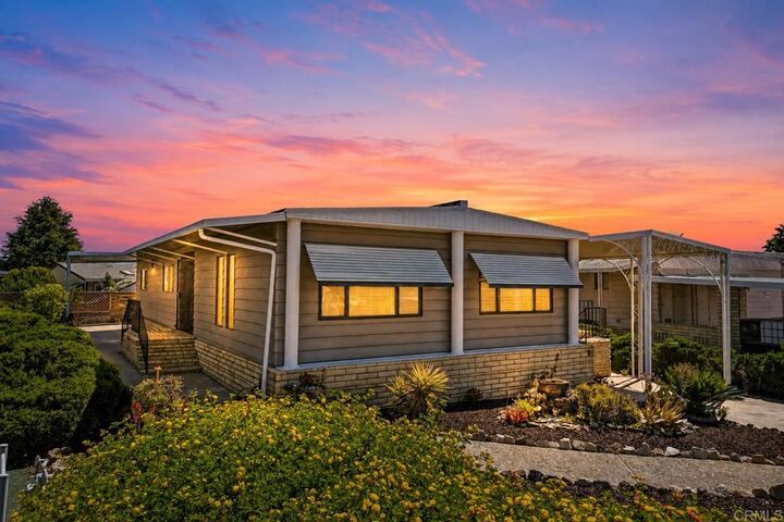 Property Photo:  29056 Via Playa Del Rey  CA 92563 