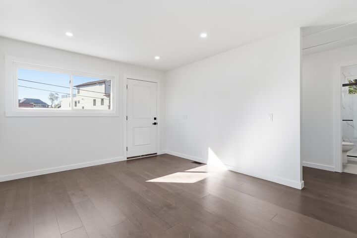 Property Photo: 2424 Booker St TN 37208