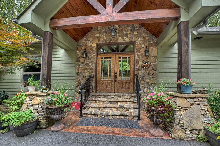 Property Photo:  1875 Daves Road  GA 30560 