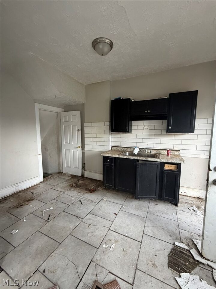 Property Photo:  2082 W 98th Street  OH 44102 