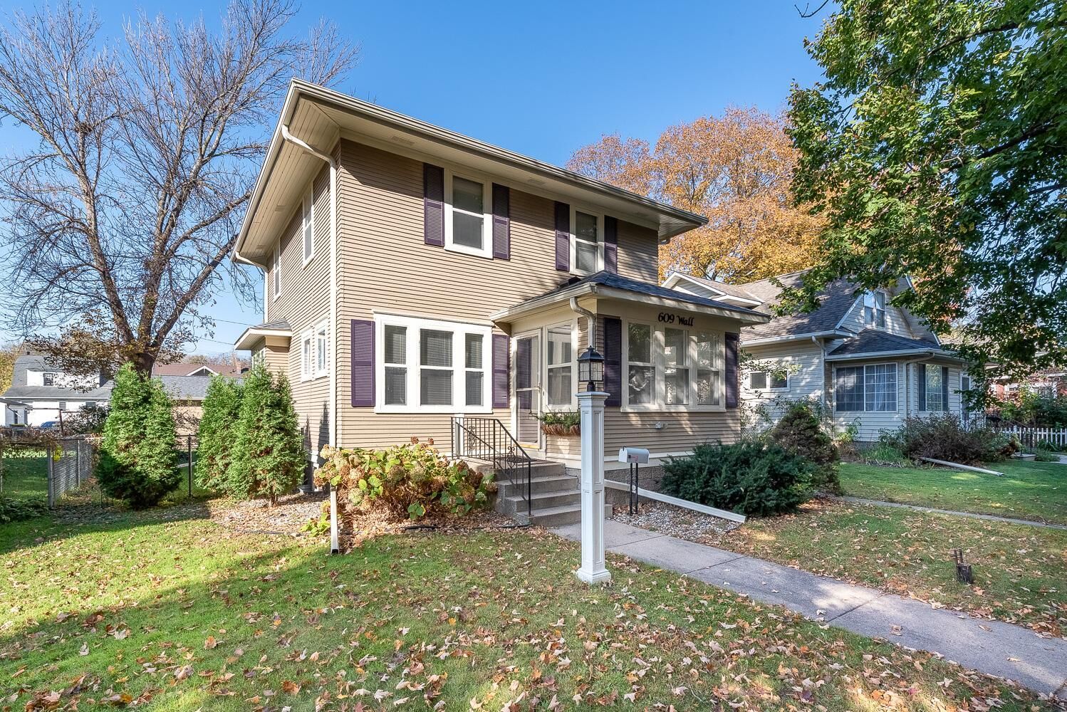 Property Photo:  609 Wall Street  MN 56003 
