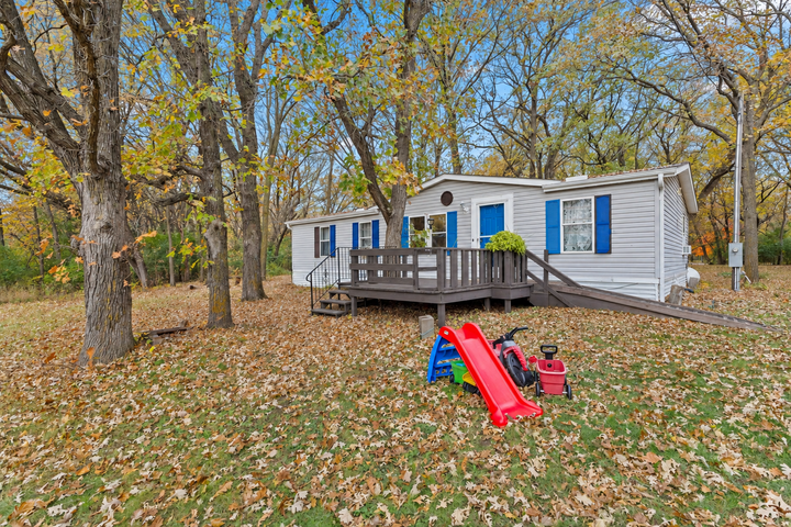 Property Photo: 15818 201st Avenue NW MN 55330