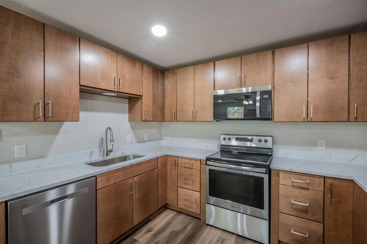 Photo de la propriété:  4901 Curzon Avenue 105  TX 76107 