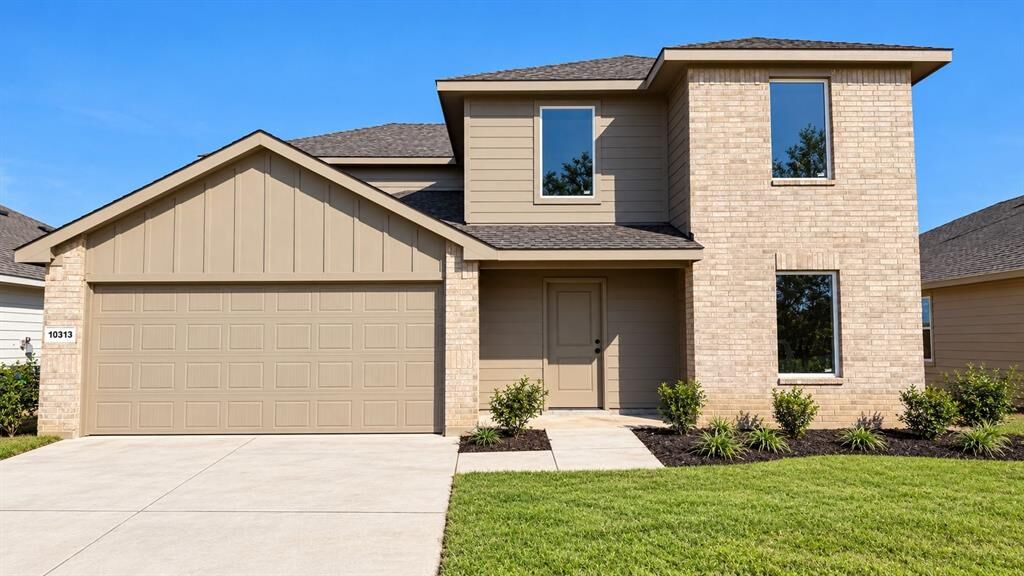 Property Photo: 10313 Mayhew Street TX 76140