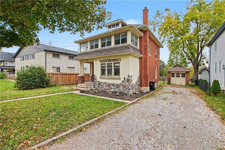 Property Photo:  437 Garden Street  ON N3H 4E1 