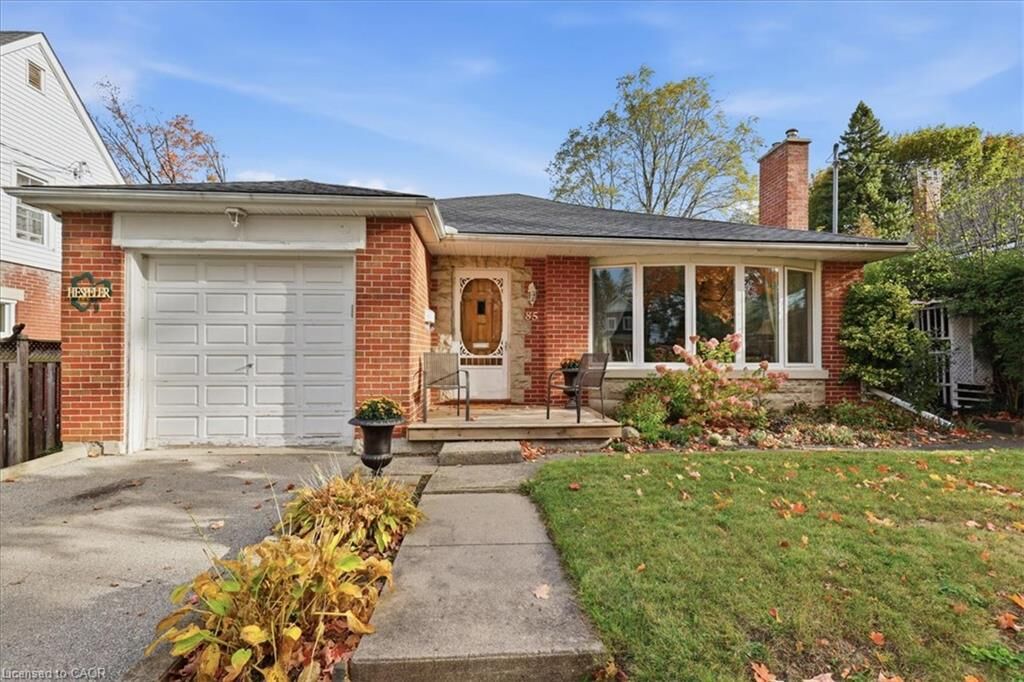 Property Photo:  85 Hungerford Road  ON N3C 2P7 