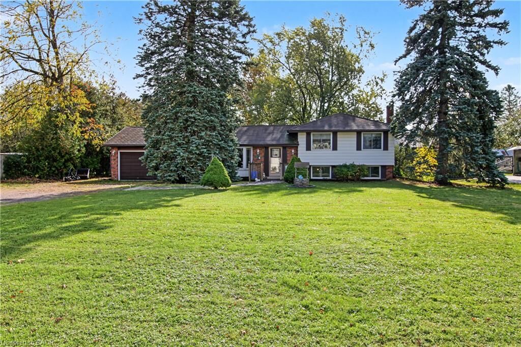 Property Photo: 270 6th Concession Road E ON L8B 1M4