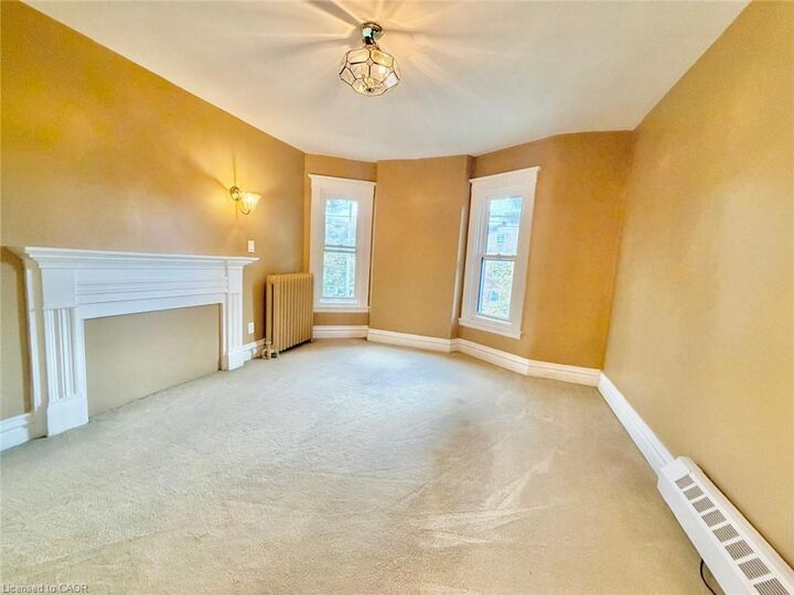 Property Photo:  241 Macnab Street S Unit 2  ON L8P 3E2 